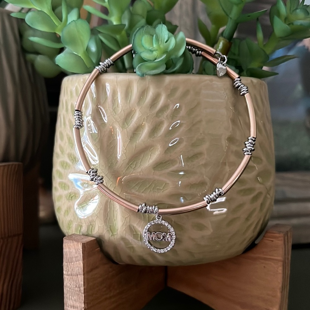 KEEP Collective by Stella & Dot  “Mom” Bracelet, New in packaging